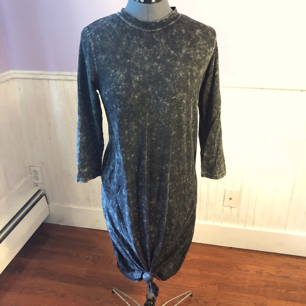 Midi t-shirt dress/ mineral wash-tye dye